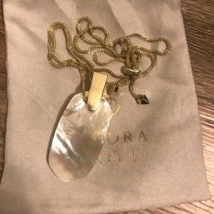 Kendra Scott Necklace